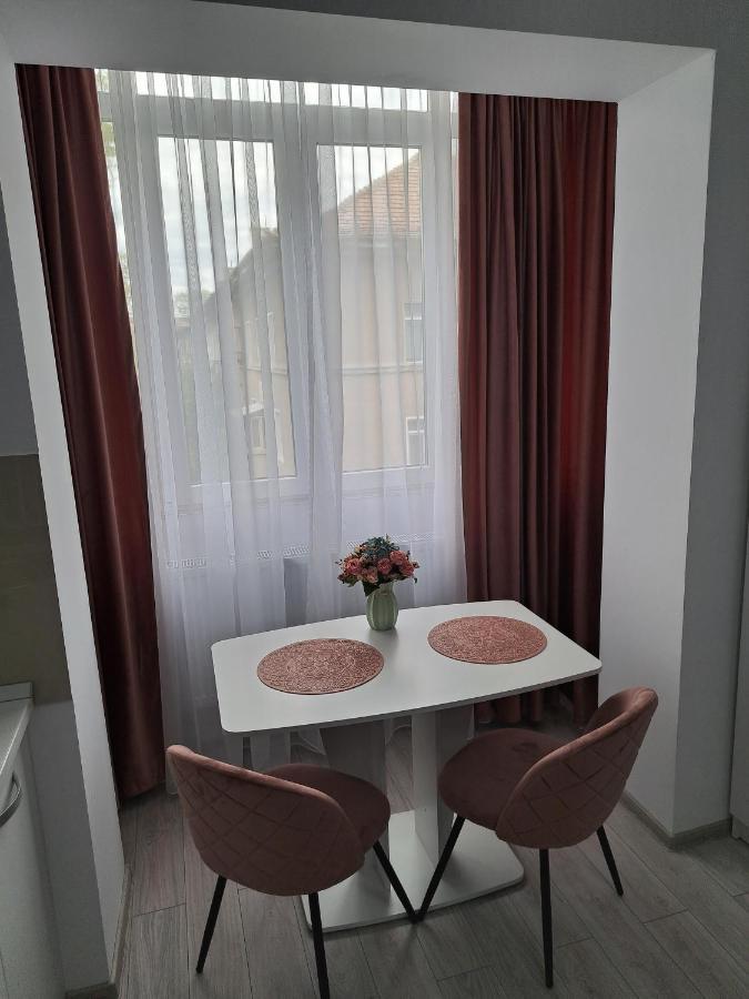 אונשטי Amda Studio מראה חיצוני תמונה
