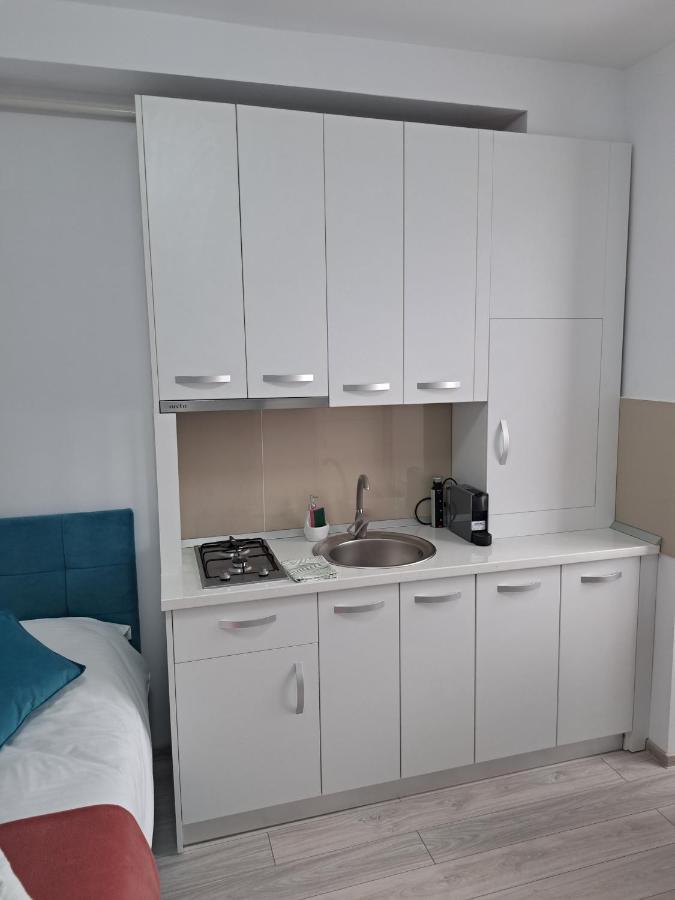אונשטי Amda Studio מראה חיצוני תמונה